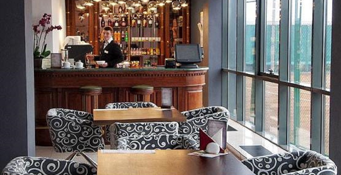Lobby bar