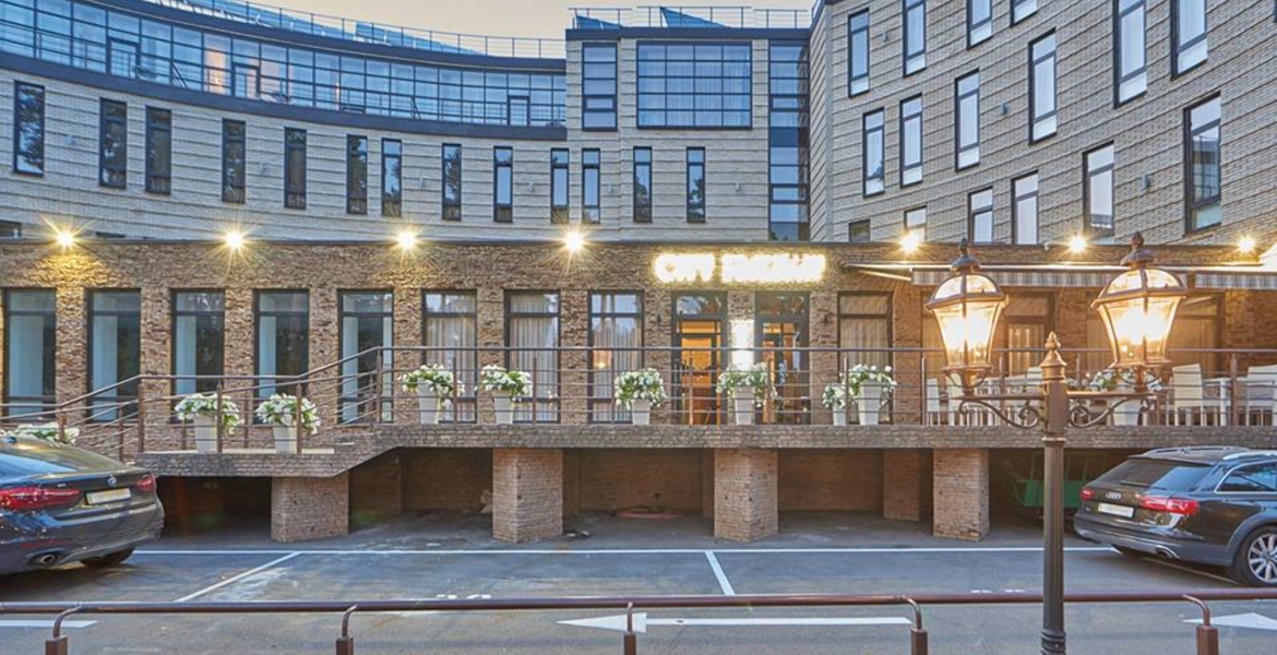 Panoramic Bar
